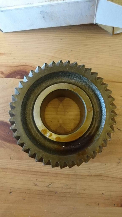 Kadett E f16 Getriebe Zahnrad zweiter Gang neu original GM