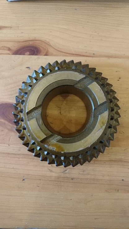 Kadett E f16 Getriebe Zahnrad zweiter Gang neu original GM