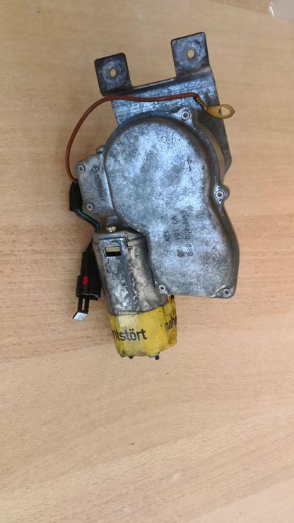 Opel Kadett E Wischermotor Heckscheibe Neu Original GM