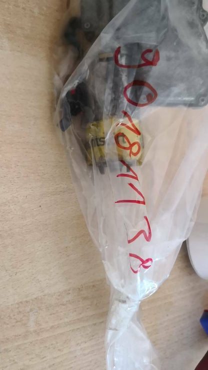 Opel Kadett E Wischermotor Heckscheibe Neu Original GM