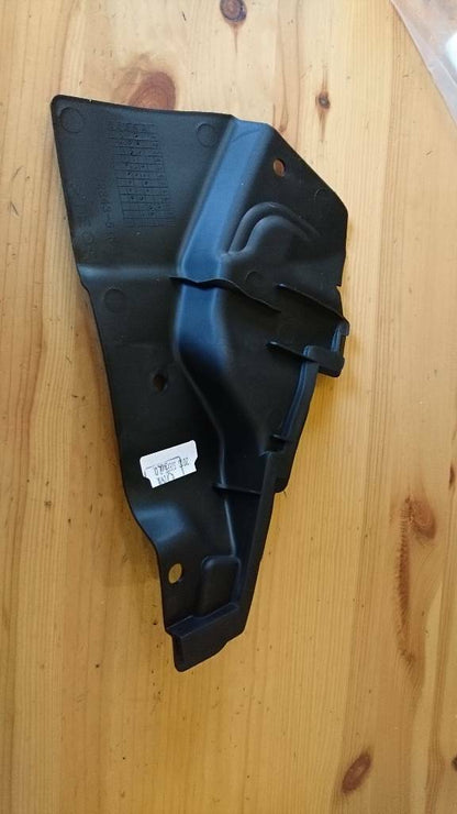 Agila B Wasserabweiser Stirnwand oben links Neu Opel