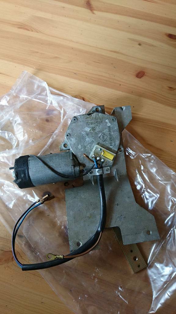 Kadett D Wischermotor neu original GM