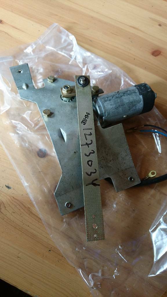 Kadett D Wischermotor neu original GM