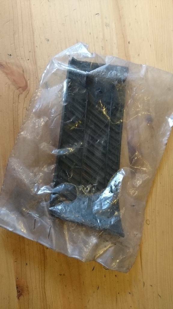 Corsa A Lautsprecherabdeckung links neu original GM