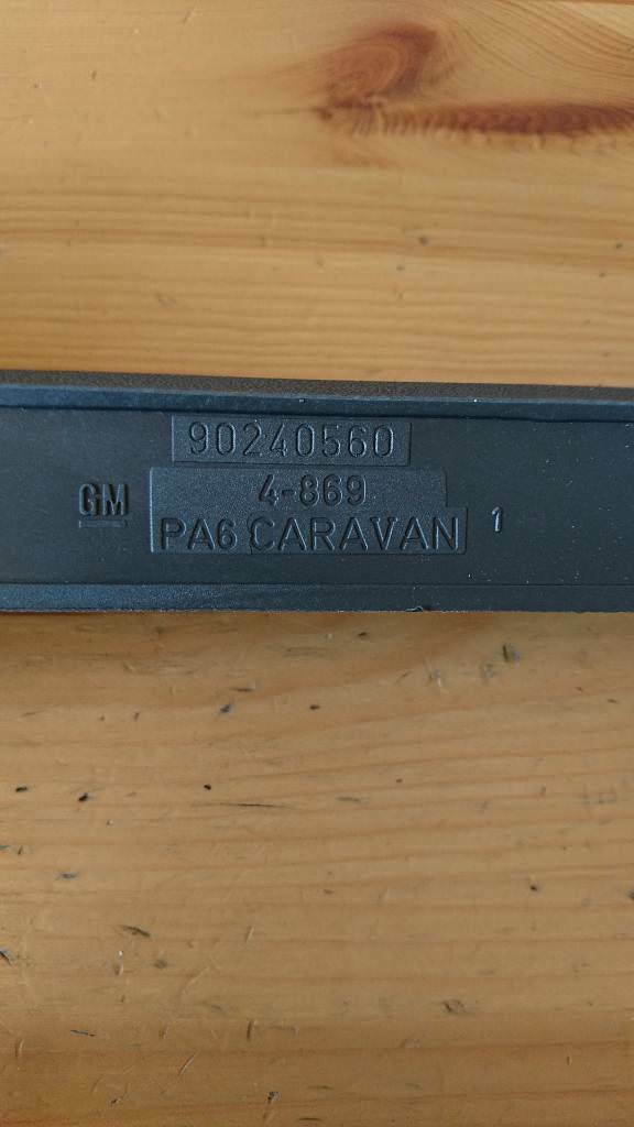 Kadett E Caravan Kofferraumdeckel Griff neu original GM