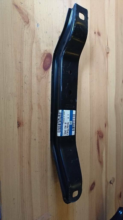 Opel Omega B Querträger Befestigung hinten neu original GM