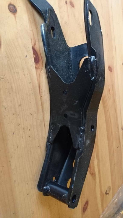 Kadett E Motorhalter neu original GM