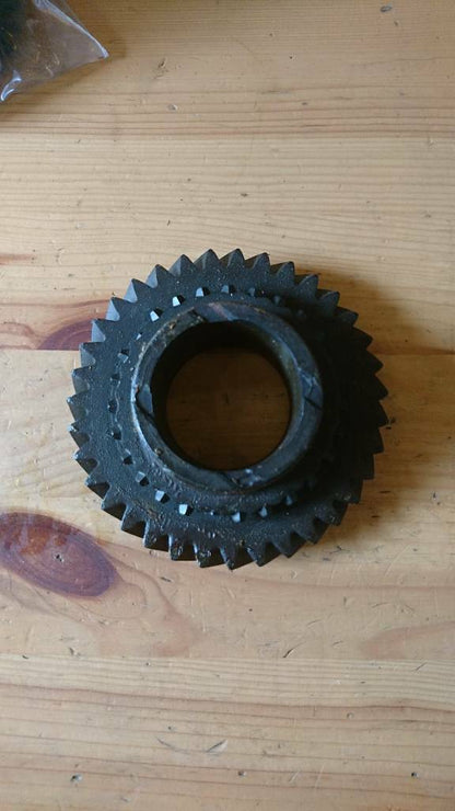 Opel Getriebe F10 F13 Getriebezahnrad dritter Gang neu original GM