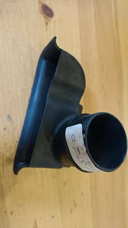 Kadett E Luftanschluss Stutzen Luftfilter neu original GM