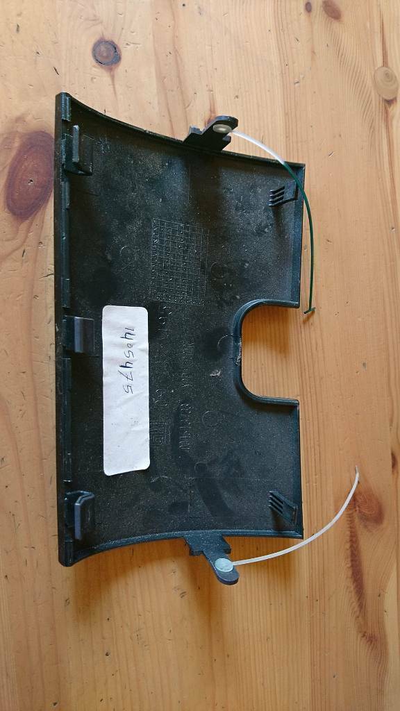 Opel Omega B Abdeckung Abschleppöse gebraucht original GM