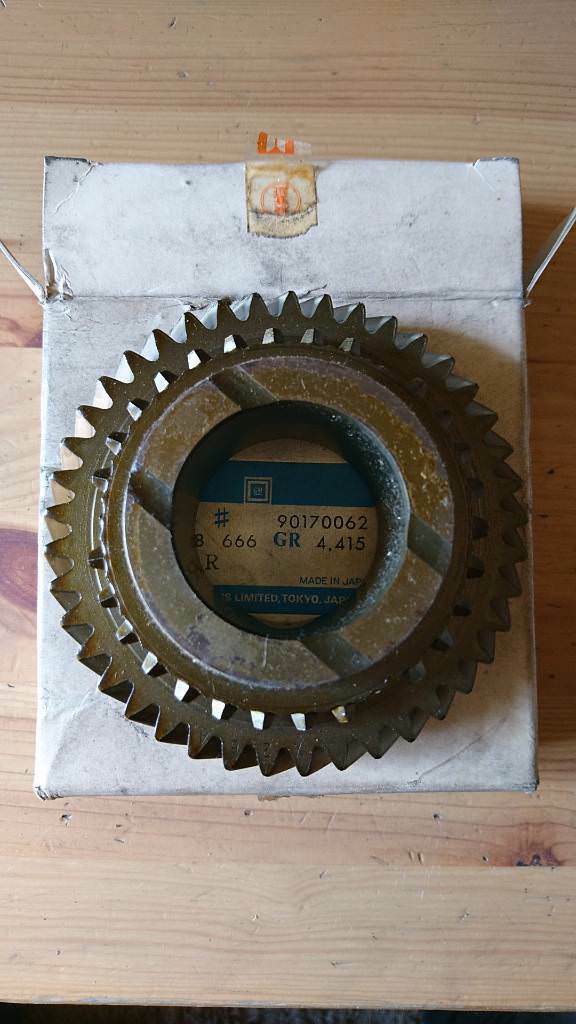 Kadett E f16 Getriebe Zahnrad zweiter Gang neu original GM