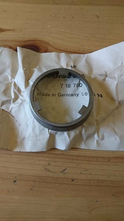 Opel Getriebe F10 F13 Zwischenring neu original GM
