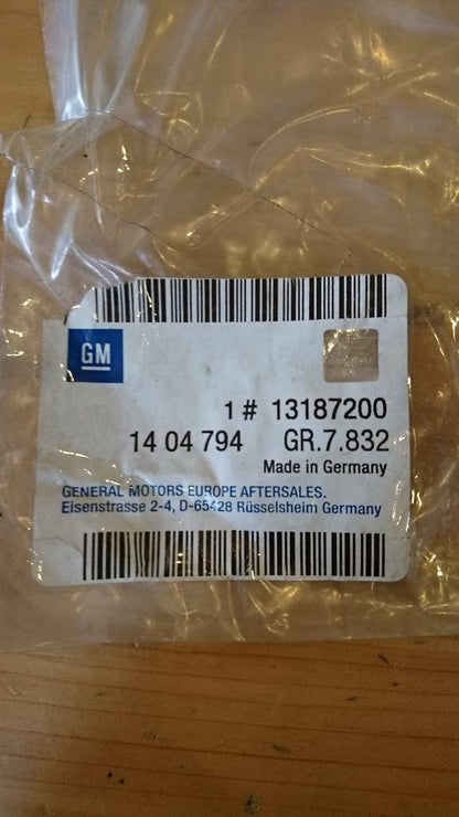 Opel Zafira B Blende Stoßstange hinten rechts neu original GM