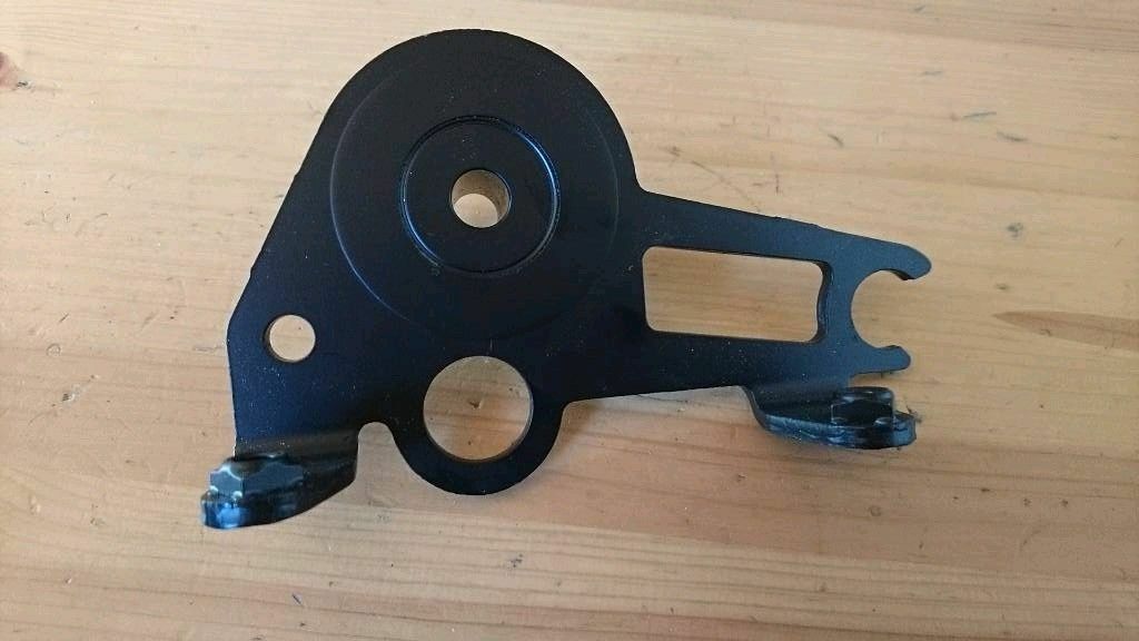 Opel Omega B Halter Keilriemen Spanner neu original GM