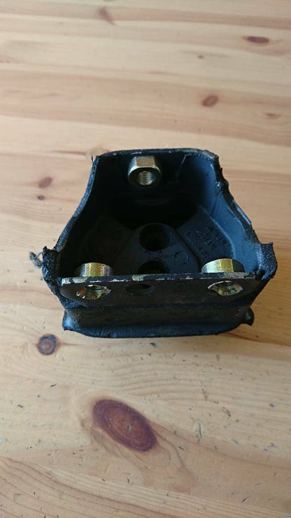 Kadett D Motorhalter Dämpfungblock Neu Original