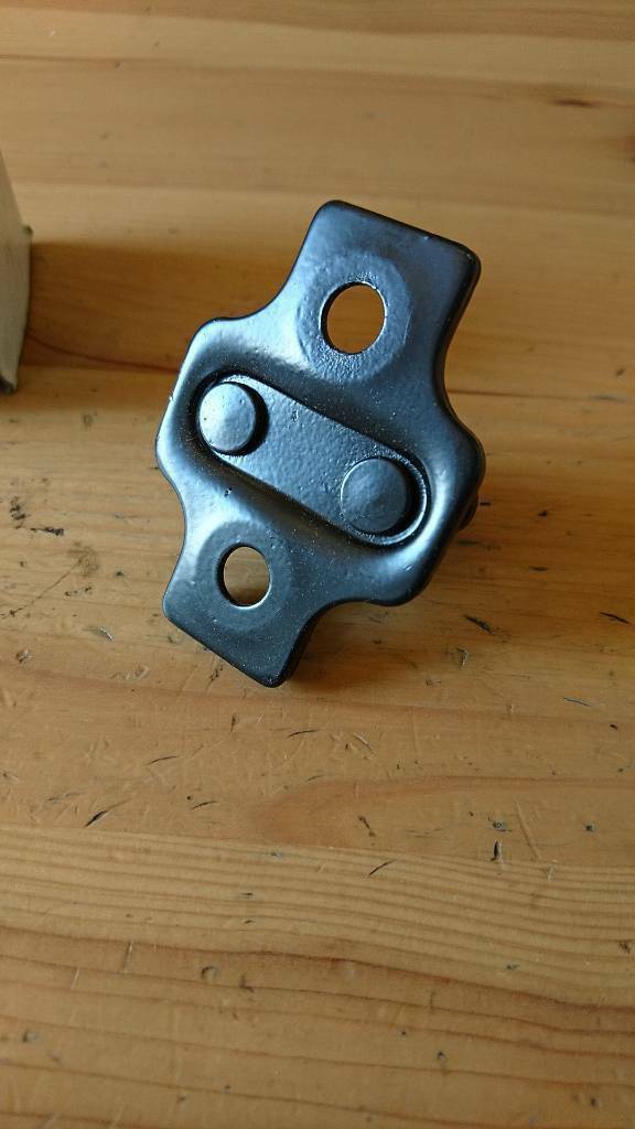 Frontera B Türfanghacken hinten neu original GM