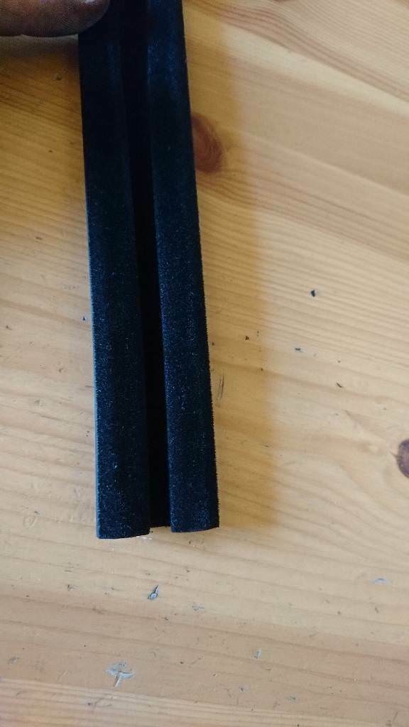 Corsa A Fensterführungdichtung hinten links neu GM