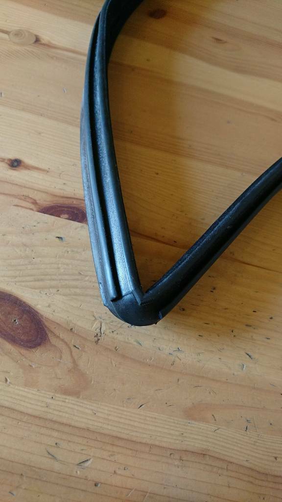 Corsa A Fensterführungdichtung hinten links neu GM