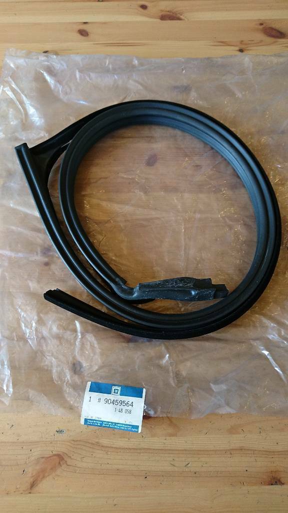 Opel Omega B Gummidichtung Fenster rechts neu original GM
