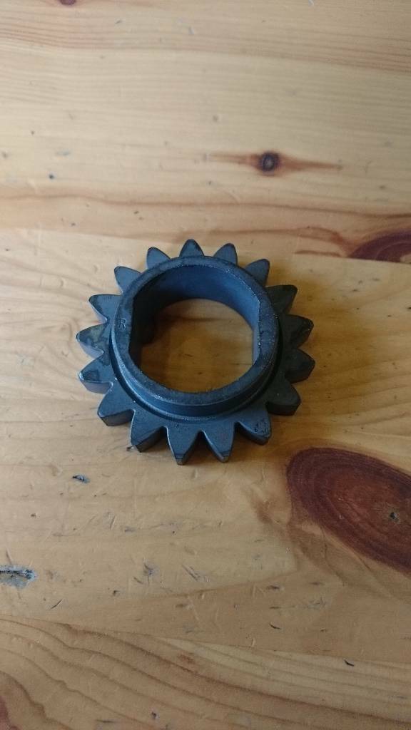 Corsa A Kadett E Zahnrad Ölpumpe neu original GM