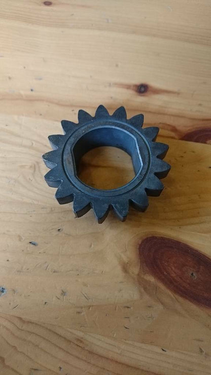 Corsa A Kadett E Zahnrad Ölpumpe neu original GM
