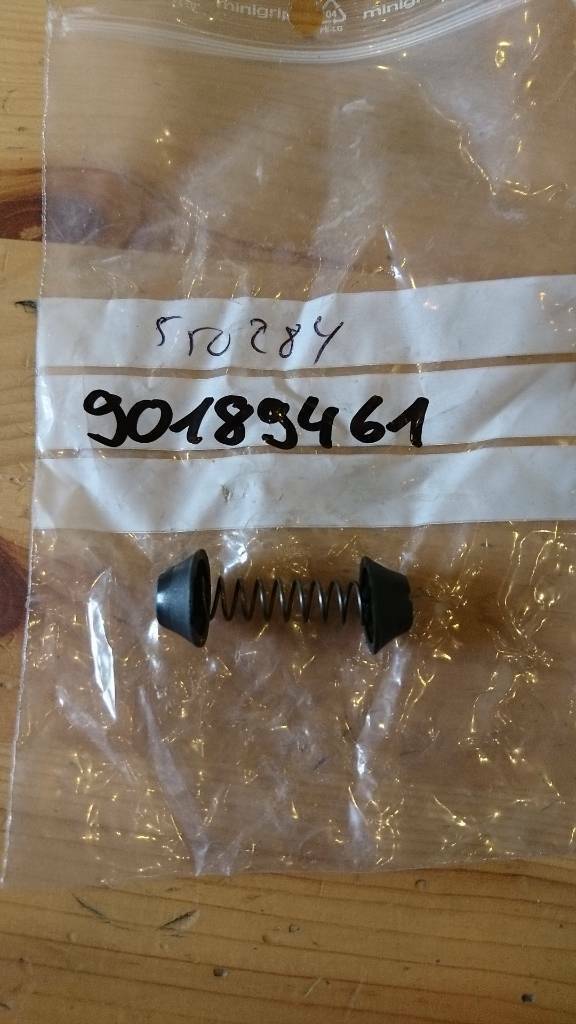 Corsa a kadett e Druckfeder neu original GM