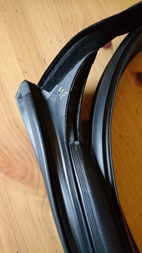 Opel Omega B Gummidichtung Fenster rechts neu original GM