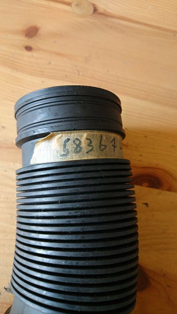 Vectra B X16szr Luftfilterkasten Winkelstück neu GM