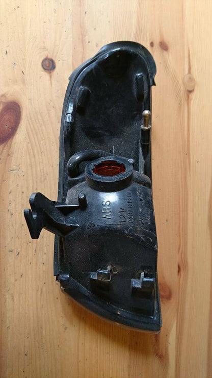Mazda 626 Blinker vorne rechts neu original koito