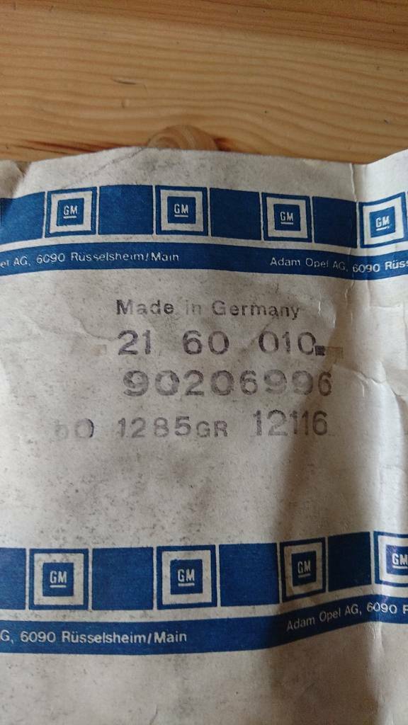 Kadett E Zierstreifen grau Radlauf hinten rechts Neu Original GM