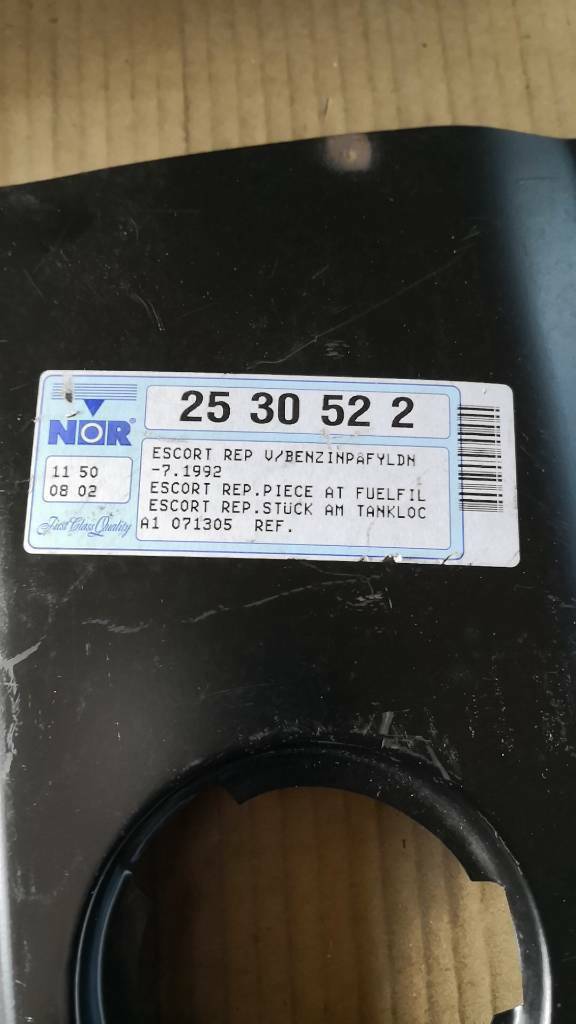 Ford Escort Reparaturblech Tank Neu Original NOR