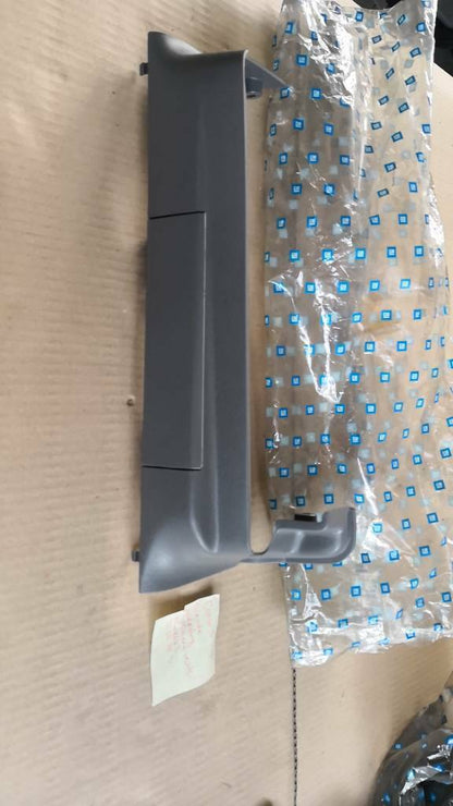 Opel Corsa B Tigra A Blende Verkleidung Sitzschiene Rechts neu original GM