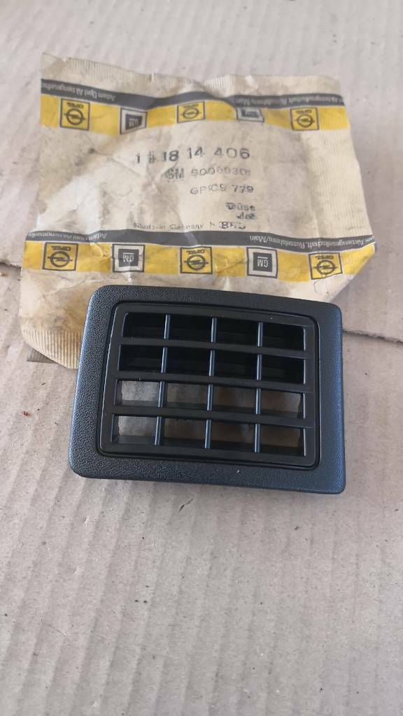 Opel Kadett D Lüftungsgitter Abdeckung Neu Original GM