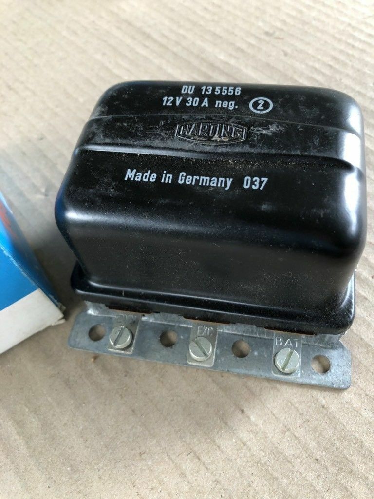Harting Lichtmaschinen Regler 12V 30A minus geregelt NEU