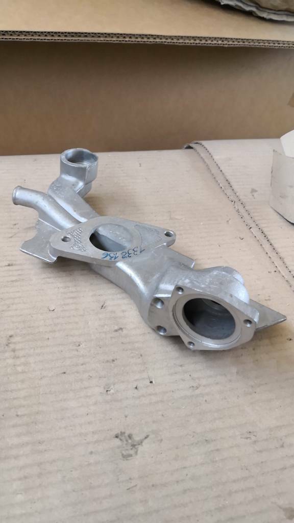 Opel Kadett E Thermostatgehäuse Neu Original GM