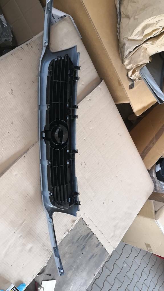 Opel Astra F Kühlergrill neu original GM