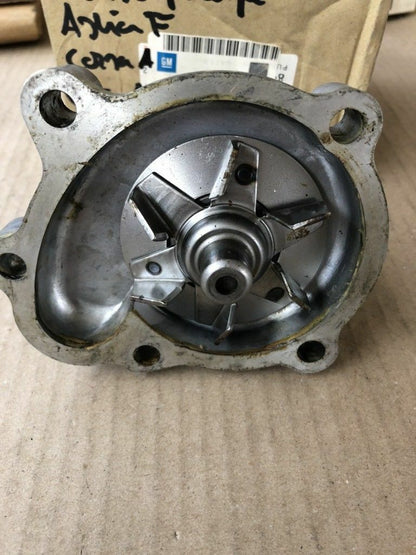 Original GM Opel Wasserpumpe Astra F  Kadett E Vectra A NEU