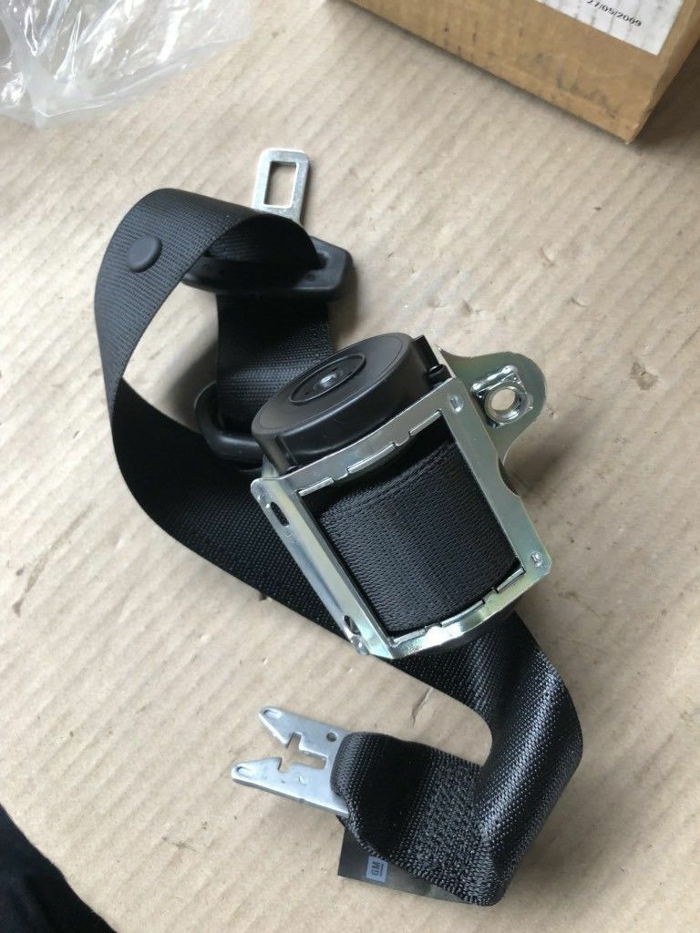 Original GM Opel Corsa D Sicherheitsgurt NEU
