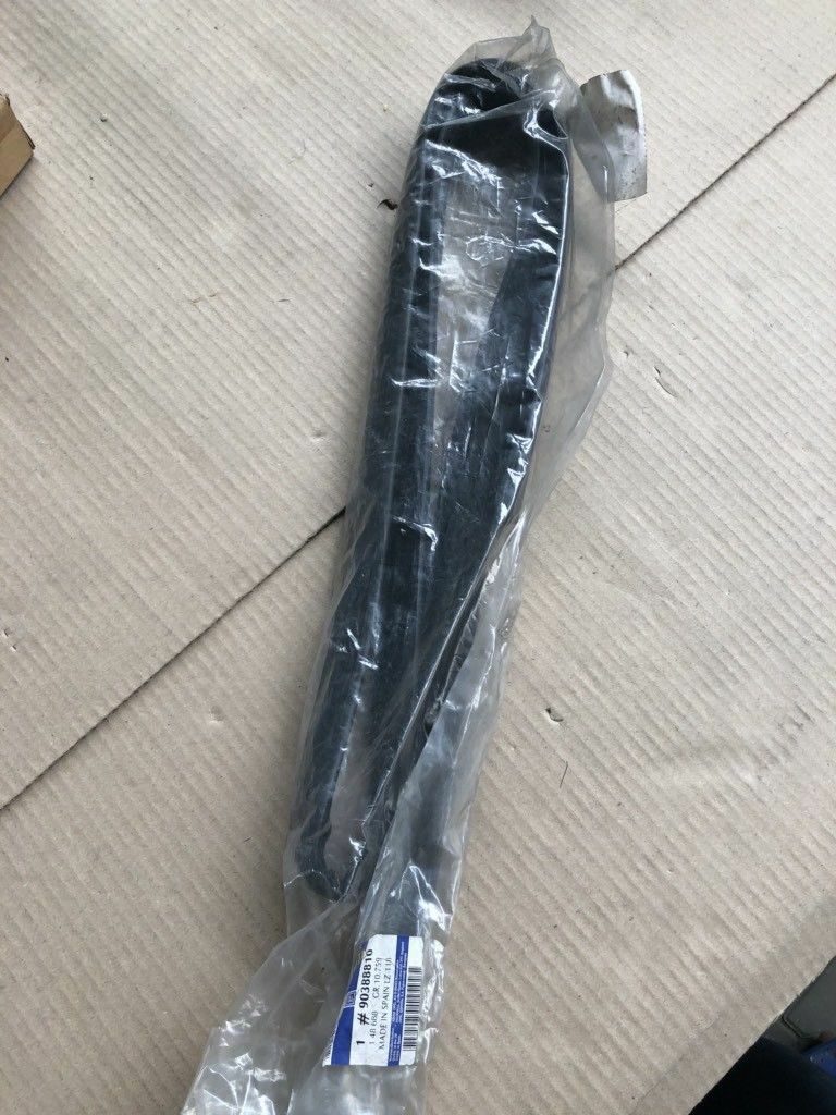 Original GM Opel Corsa B Fensterdichtung hinten Rechts *NEU*