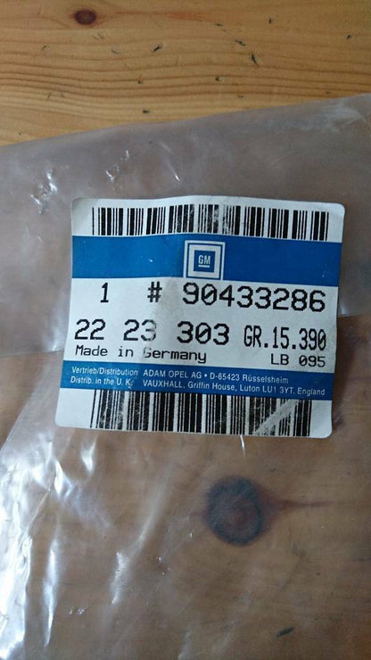 Opel Omega B Gurtschlaufe Kofferraumdeckel neu original GM