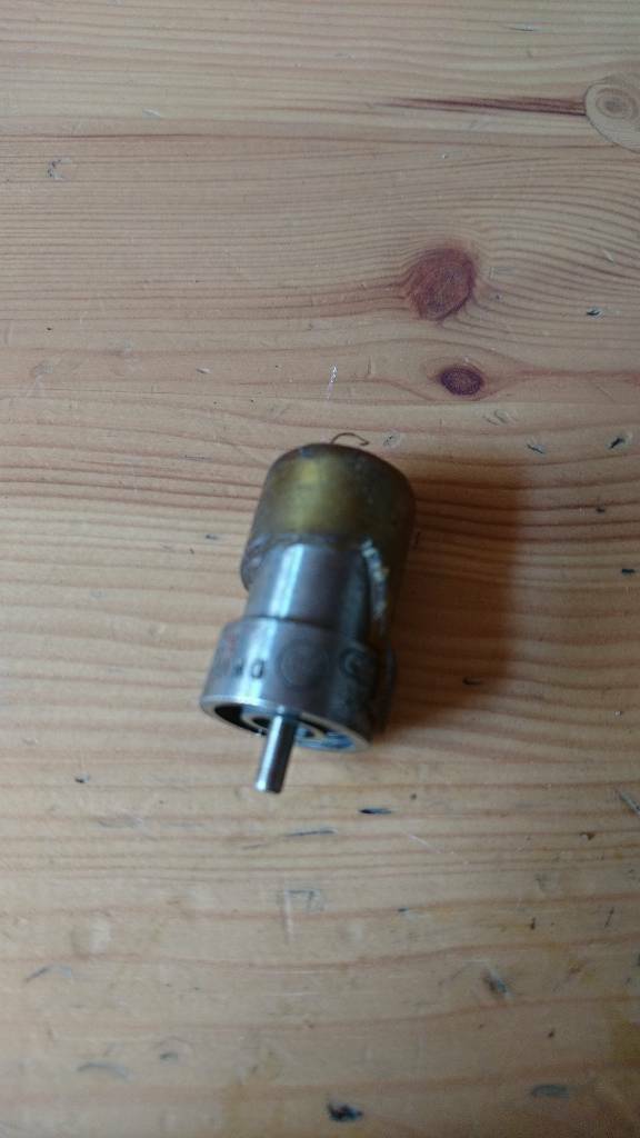 Kadett E Einspritzdüse Diesel 16D neu original GM