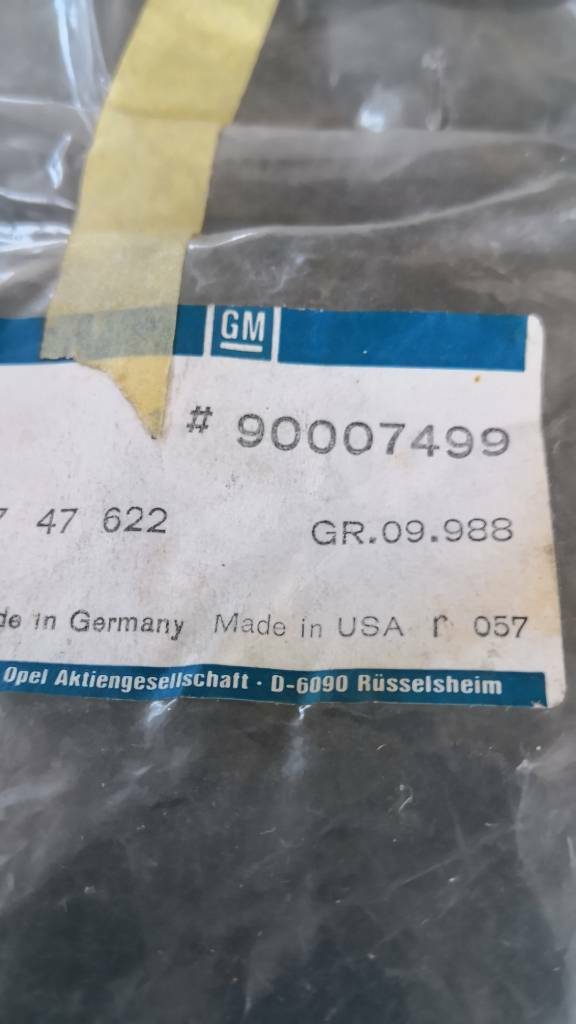 Opel Gepäckraumleuchte Einbausatz neu original GM
