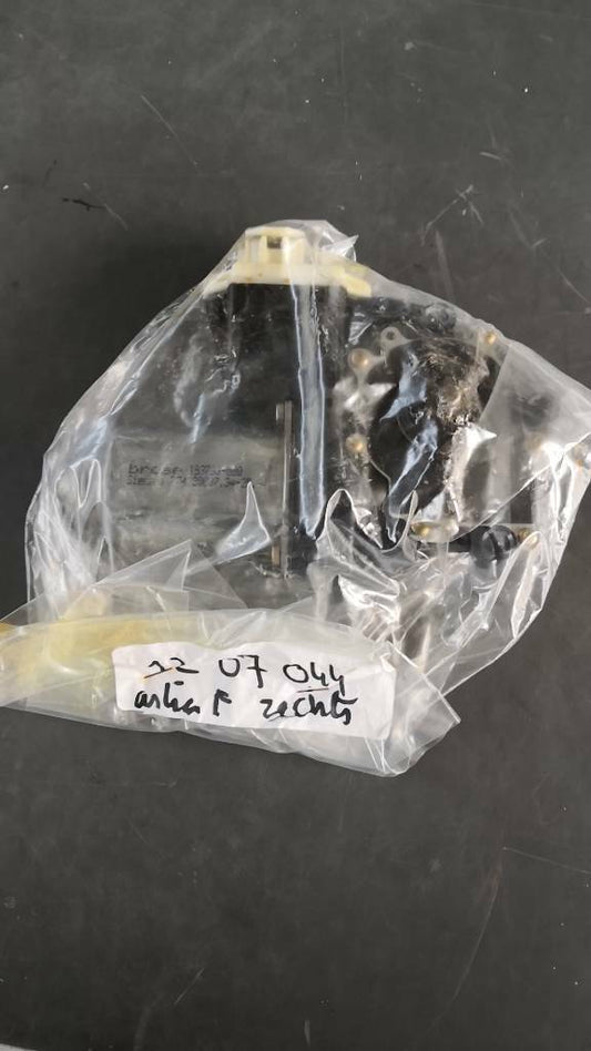 Opel Astra F Fensterheber Motor vorne rechts neu original GM