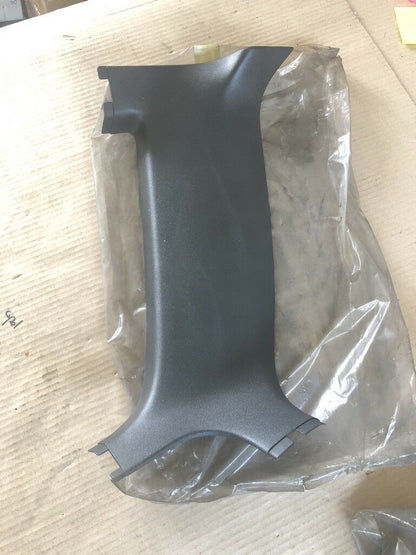 Original GM Opel Omega A Caravan Verkleidung C-Säule links Neu