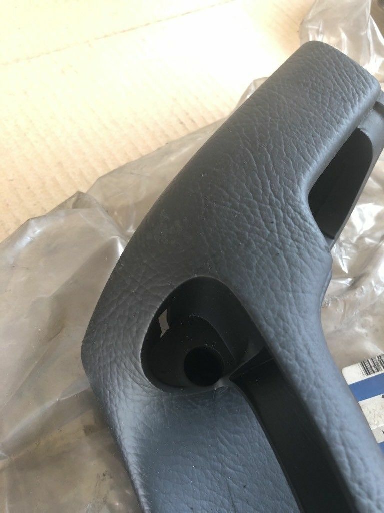 Original GM Opel Haltegriff hinter Tür links schwarz Omega B