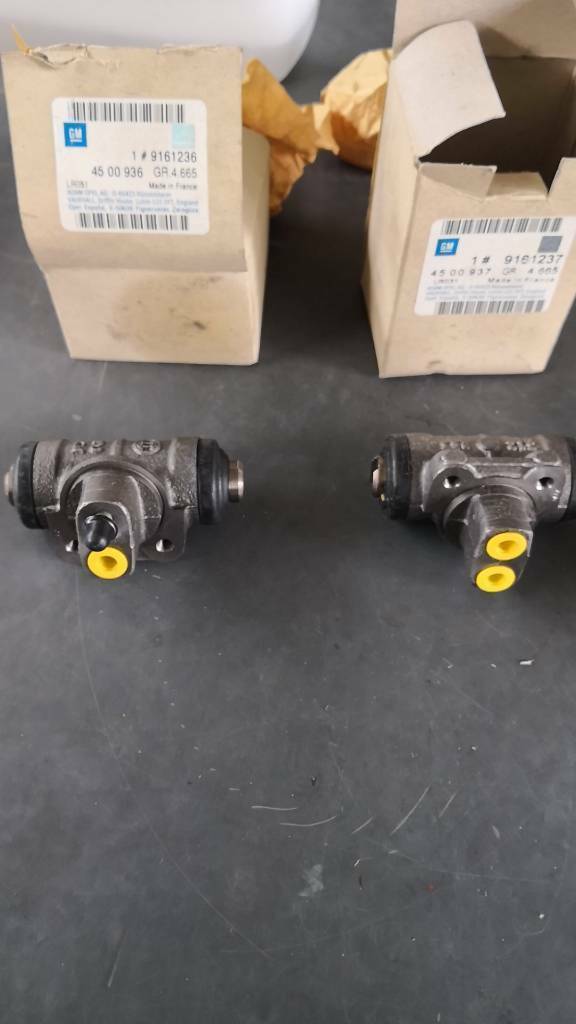 Opel Movano Radbremszylinder rechts links neu original GM