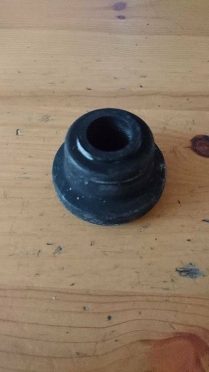 Agila A Buchse Stabi vorne neu original GM
