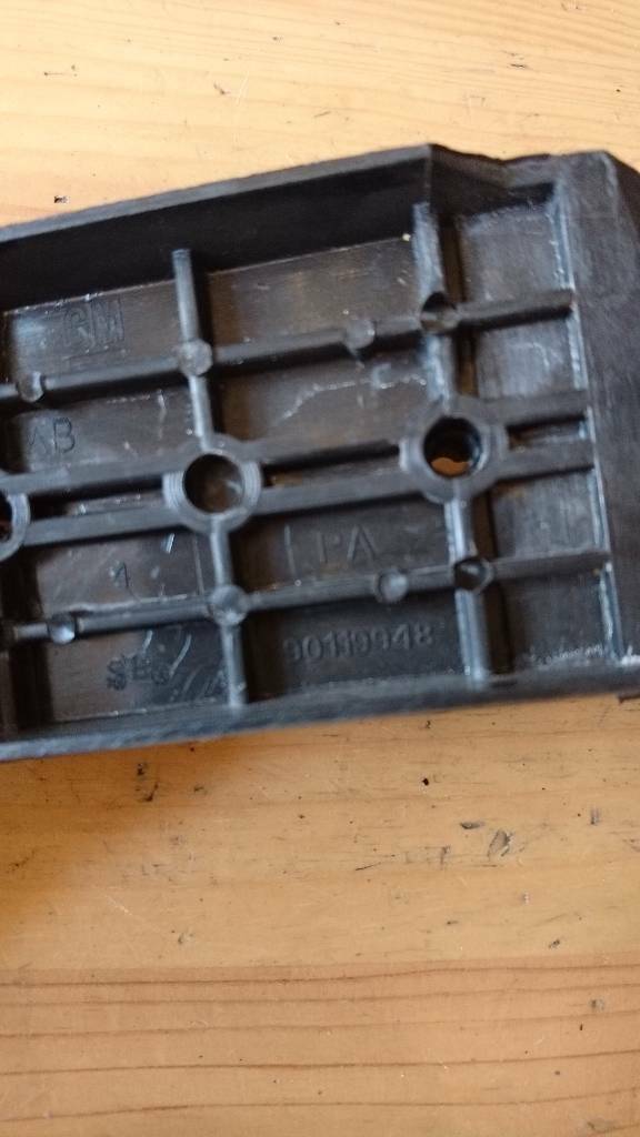 Corsa A Stoßstangen Halter hinten rechts Neu Original GM