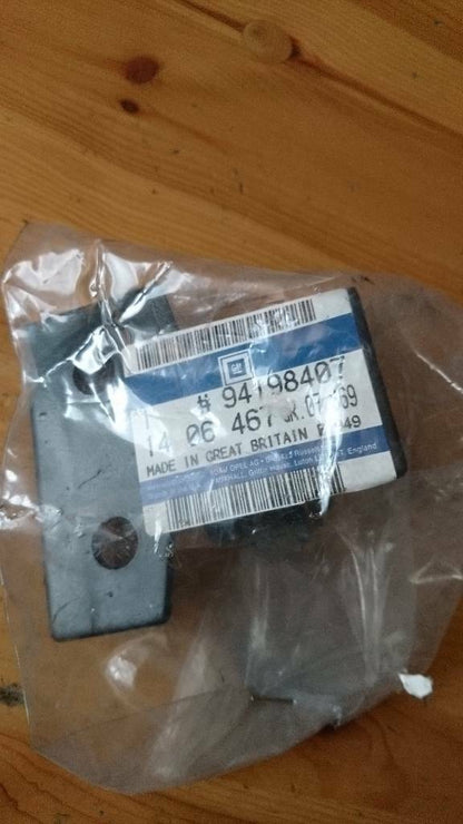 Frontera A Stoßstangen Halter hinten mitte links neu original GM