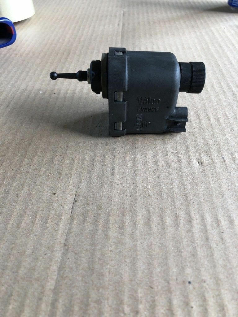 Opel Corsa B Stellmotor Leuchtregulierung neu original GM